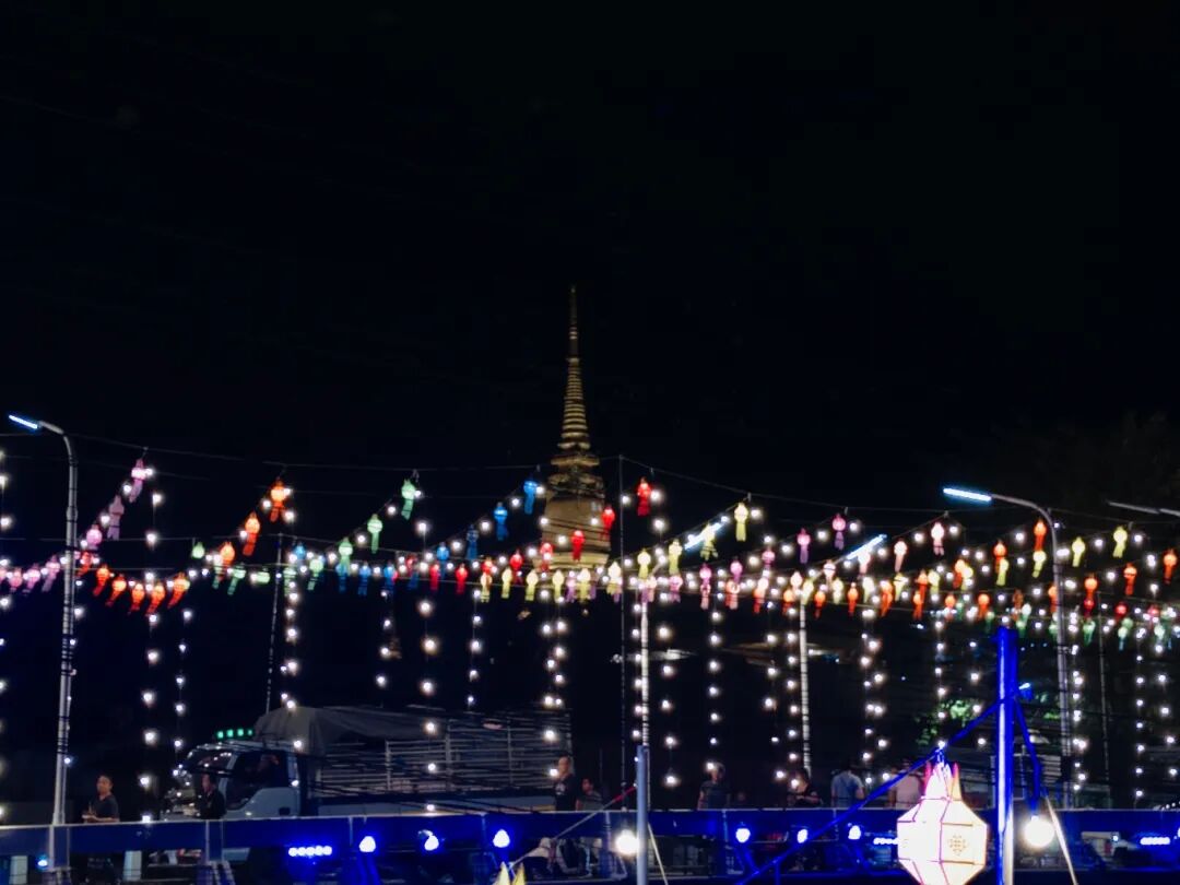 水波荡漾，心灯长明 | 兰帕潘尼皇家大学